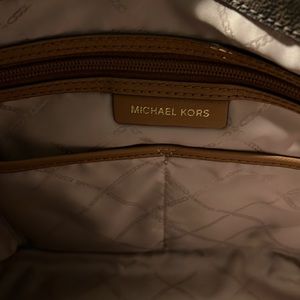Michael Kors tote